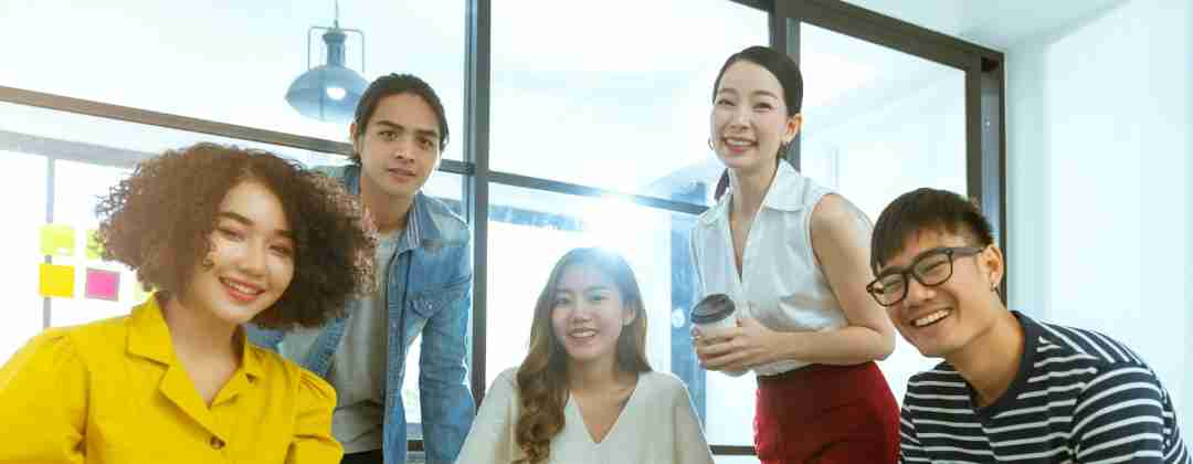 与全球最佳雇主  森林舞会光电<br>
一起探索未来职涯可能