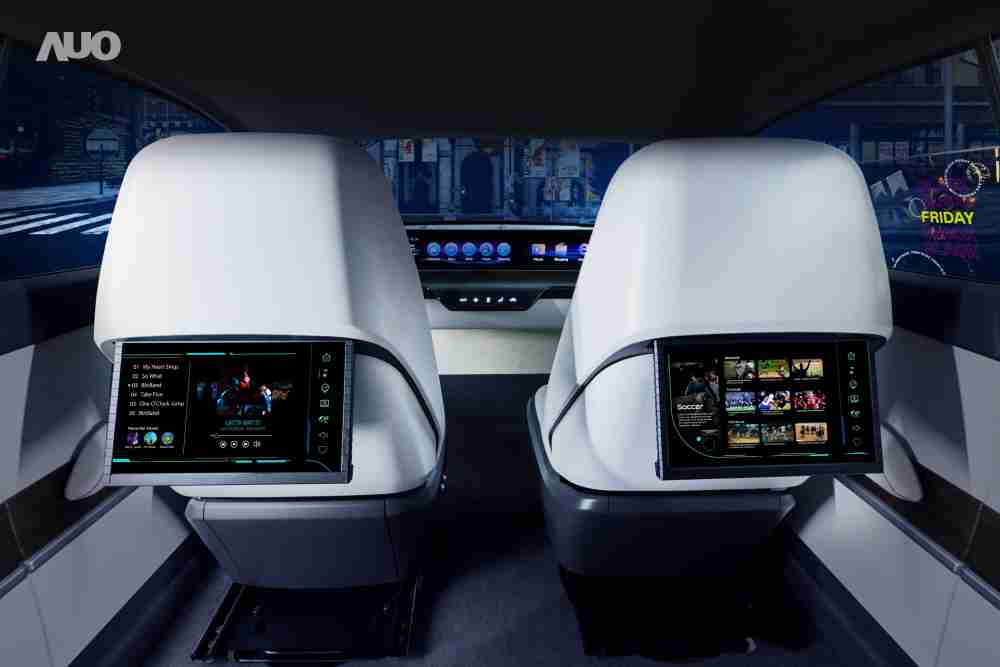 森林舞会新一代Smart Cockpit 2024，，以Micro LED先进显示技术优势，，，创建〝可卷式后座娱乐显示器〞，，，，仅在互动时才显示出所需画面及信息，，，，扩充更丰富的娱乐和交互信息服务，，获国际奖项荣耀